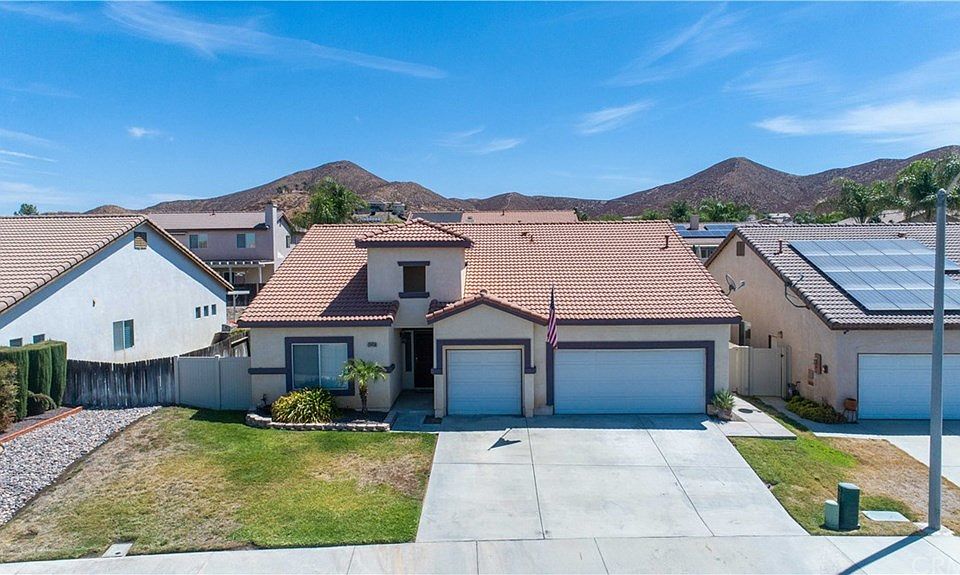 2nd image of 28450 Bavaria Dr
