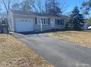 30 Rosalind Rd, Brick, NJ 08724