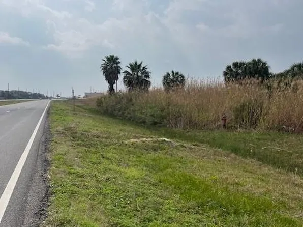 32 Palm Ter, Galveston, TX 77550