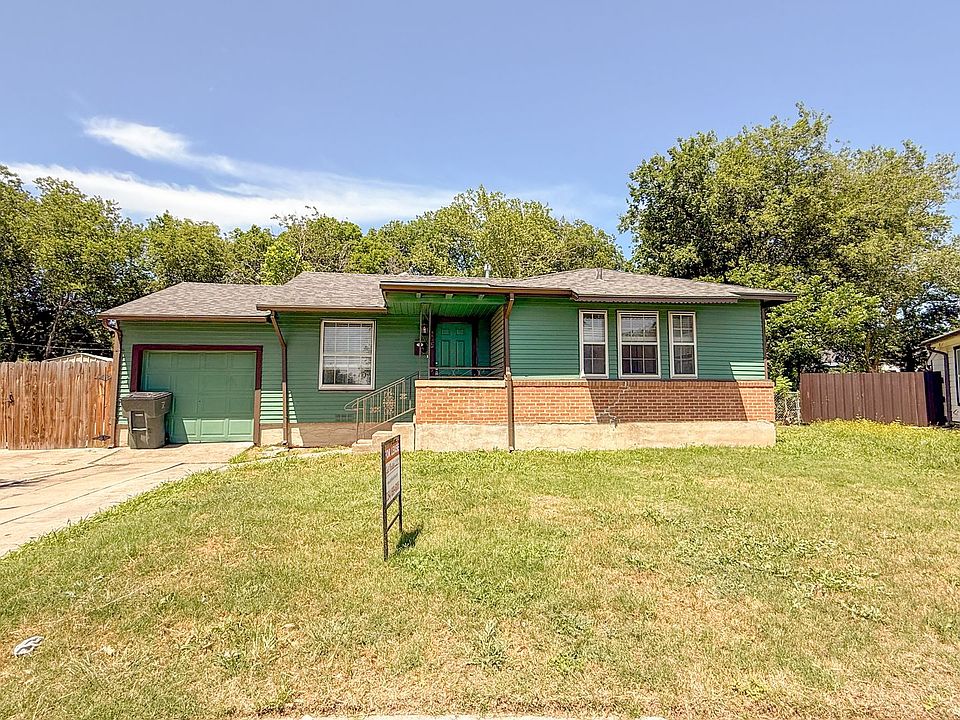 1st image of 905 Diamond Cir