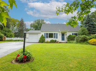 208 Cape Cod Way, Rochester, NY 14623