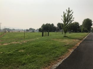 1905 N 543rd Pr NE, Benton City, WA 99320