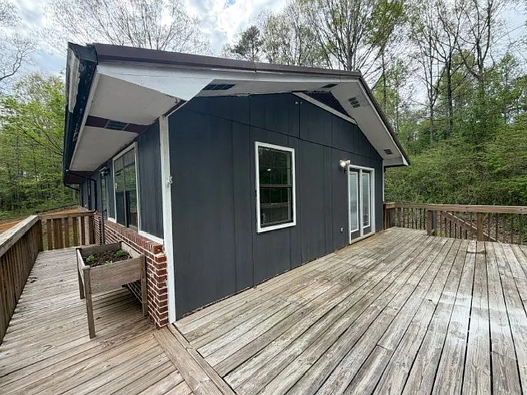 2340 Hines Valley Rd — Photo 6