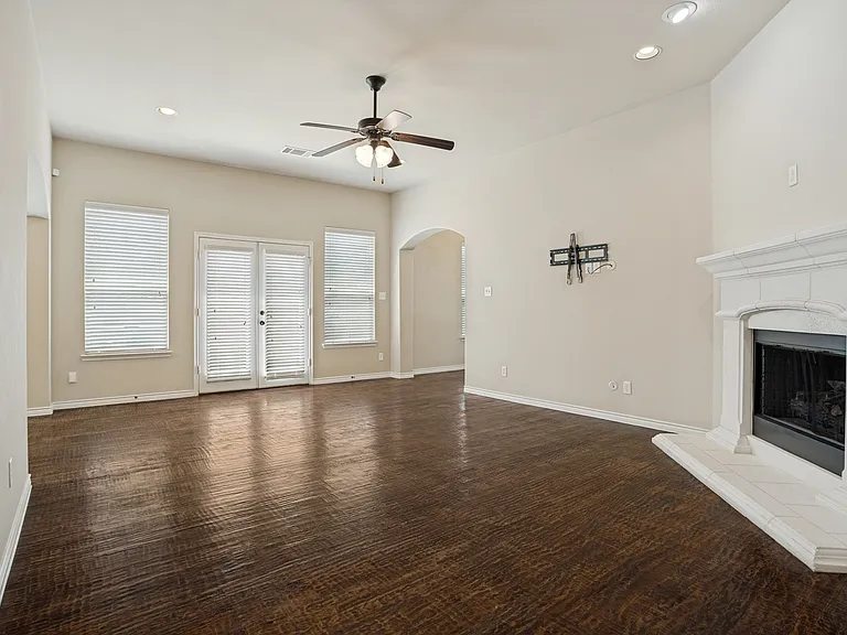 9404 National Pines Dr — Photo 7