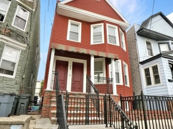 38 Gates Ave, Jersey City, NJ 07305