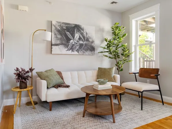 339-341 Hurley St Unit 5, Cambridge, MA 02141