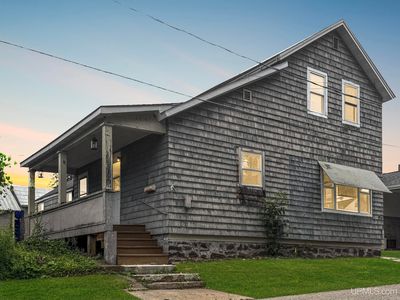 209 Quinnesec St, Iron Mountain, MI, 49801