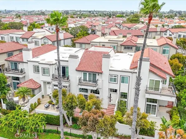 19381 Maidstone Ln, Huntington Beach, CA 92648