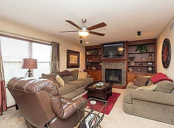 5th image of 970 SE Willow Brook Dr
