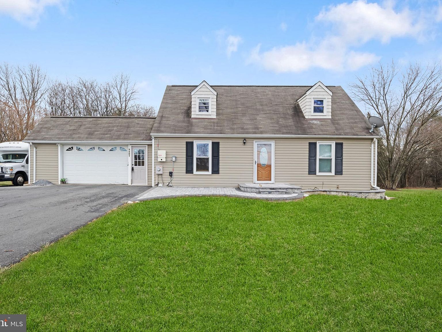 5607 Woodville Rd, Mount Airy, MD 21771 | Zillow