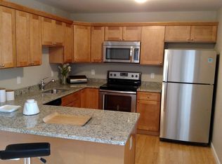 Birch Place, Abington, MA 02351