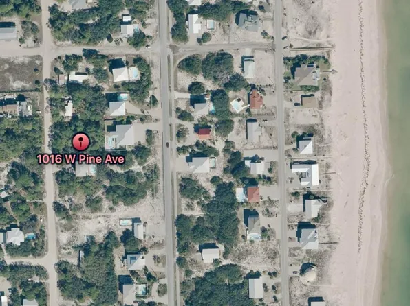 1016 W Pine Ave, Eastpoint, FL 32328