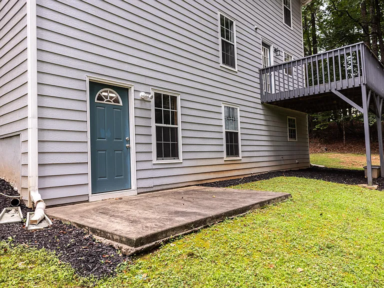 3270 Marine Rd — Photo 25