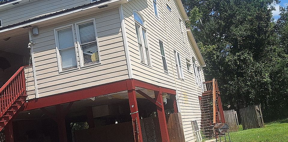 2nd image of 8704 Palm Ave