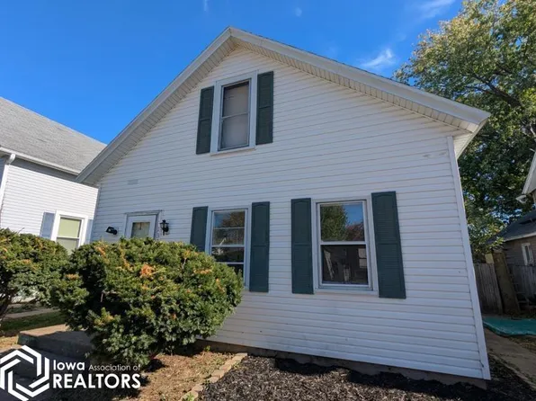 1320 S 10th St, Burlington, IA 52601