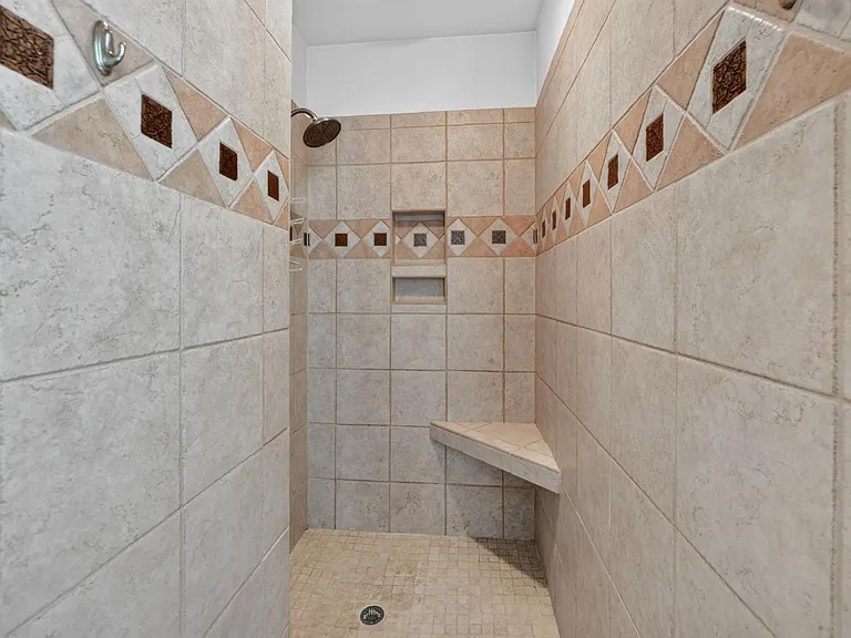 237 Golf Course Trl — Photo 34