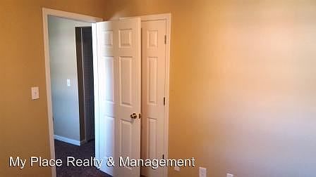 3rd image of 425 Alma Ln APT F