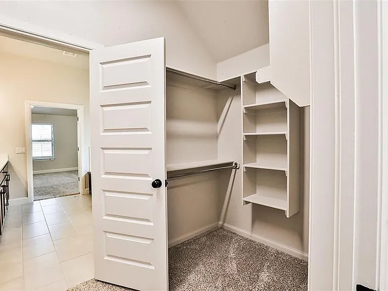 9301 SW 44th Ter — Photo 21