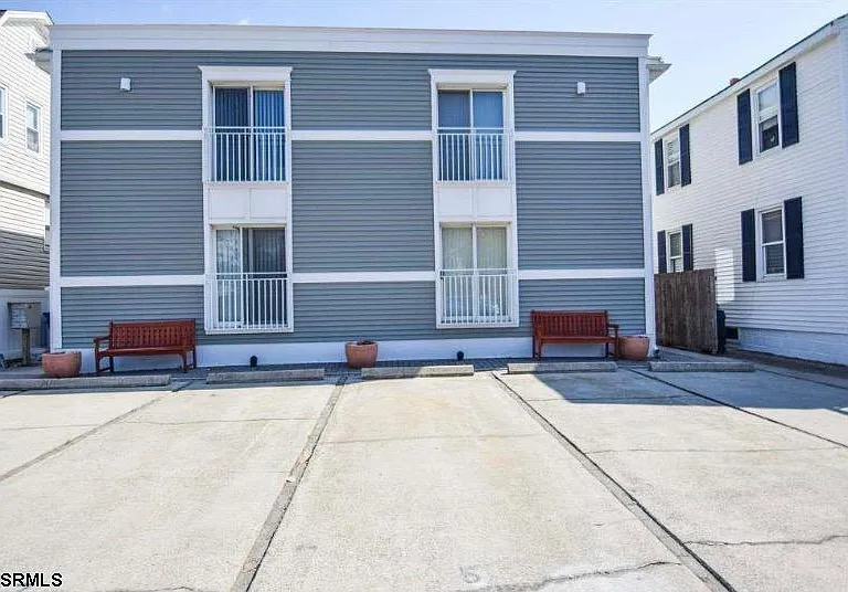 21 S Madison Ave #5 — Photo 1