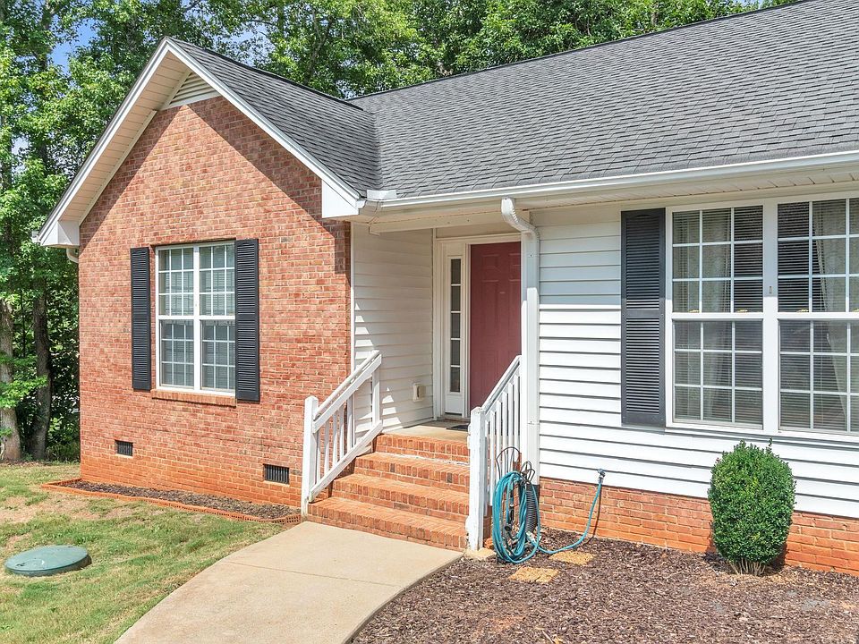 108 W Peninsula Dr, Laurens, SC 29360 Zillow