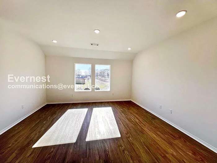 1607 Ridgefield Cir — Photo 13