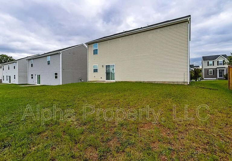 10 Torrington Dr — Photo 21