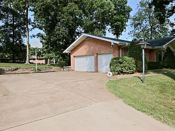 5th image of 11817 Doverhill Dr