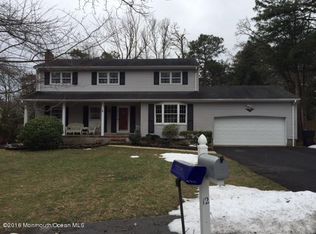 12 Cambridge Ct, Toms River, NJ 08753