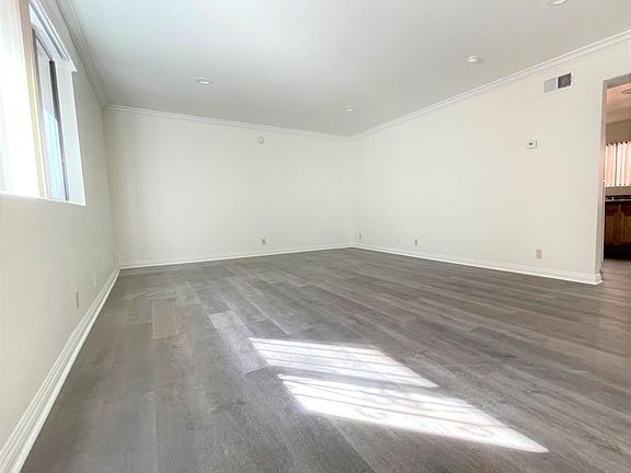 3rd image of 1237 N Cherokee Ave #1