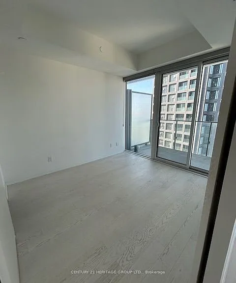 5 Soudan Ave #3009 — Photo 11
