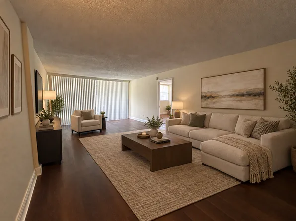 700 NW 214th St APT 116, Miami Gardens, FL 33169