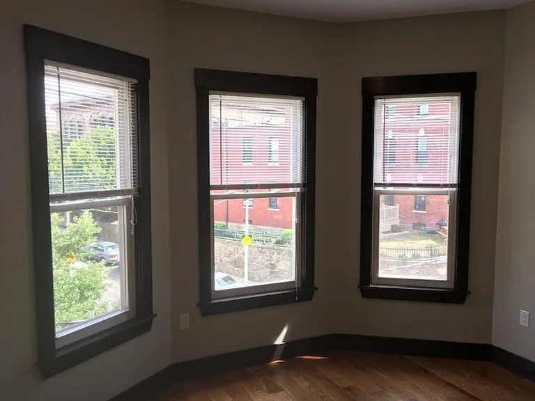 48 Creighton St #1 — Photo 16