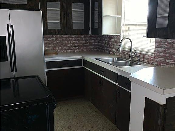 5th image of 4205 E 10TH AVENUE