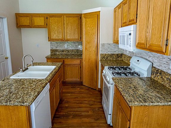 5th image of 12628 Lucero St