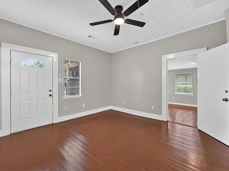 718 Haines Ave — Photo 22