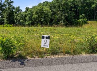 9 Eagle Glenn Ct, Morgantown, WV 26508