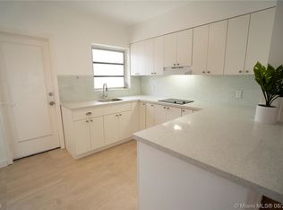 220 Mendoza Ave, Coral Gables, FL 33134