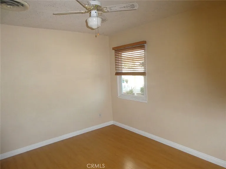 8208 Kentland Ave — Photo 8
