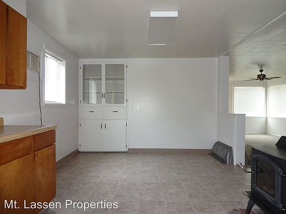 5th image of 260 Adaline St