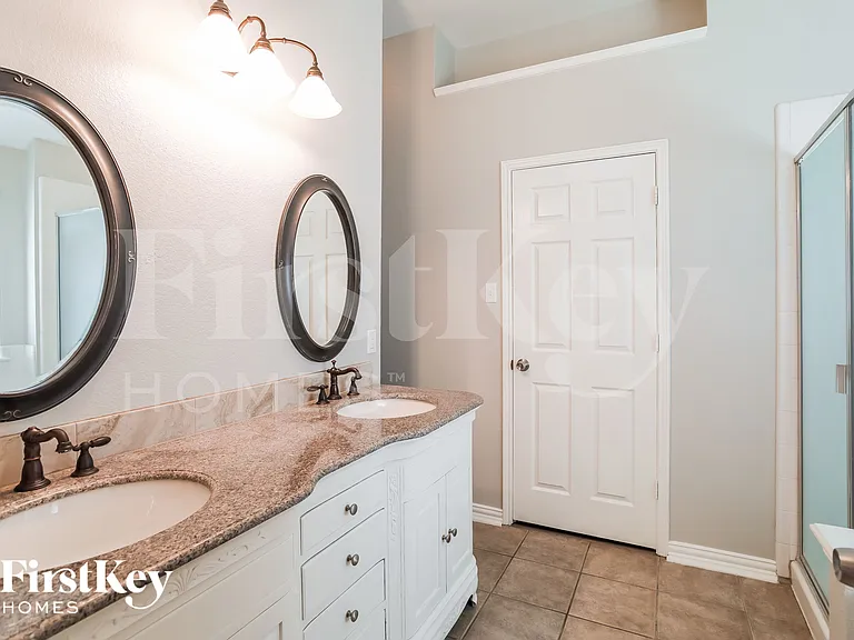 6908 Edgefield Dr — Photo 9