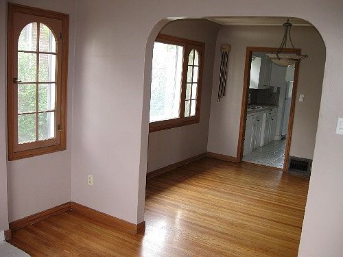 3rd image of 1458 E Sherman Ave
