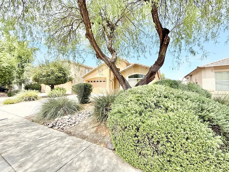 1238 W Corriente Dr — Photo 28