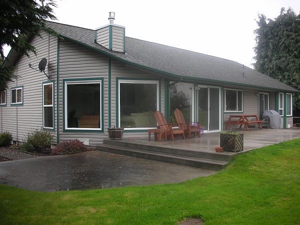 Full Width Patio facing Golf Course