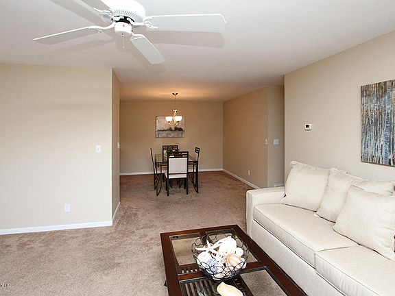 4th image of 4076 W Centre Ave APT 212