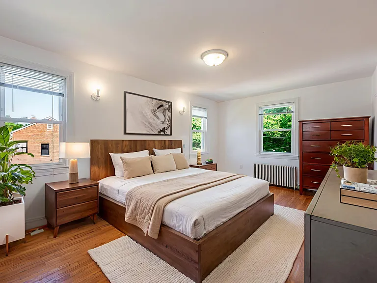 240 Van Buren St NW — Photo 12