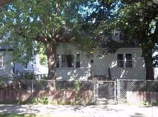 7725 S Trumbull Ave, Chicago, IL 60652
