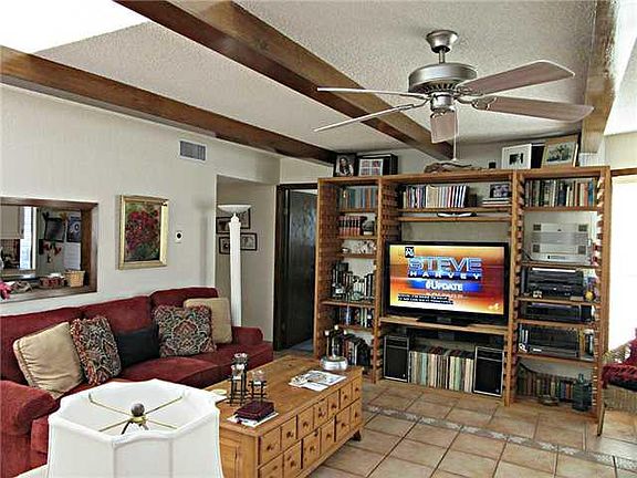 5th image of 481 Wallace Rd