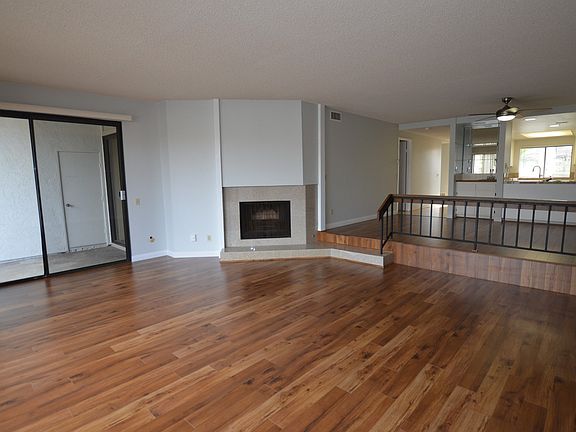5th image of 99 Kingston Ct W