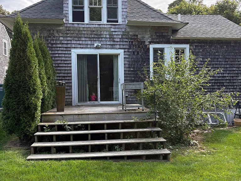 37B Bartlett Rd — Photo 2