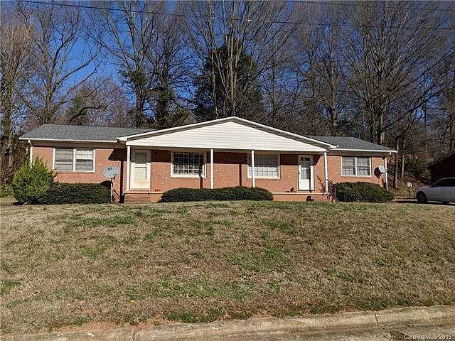 1st image of 314 Holland Cir